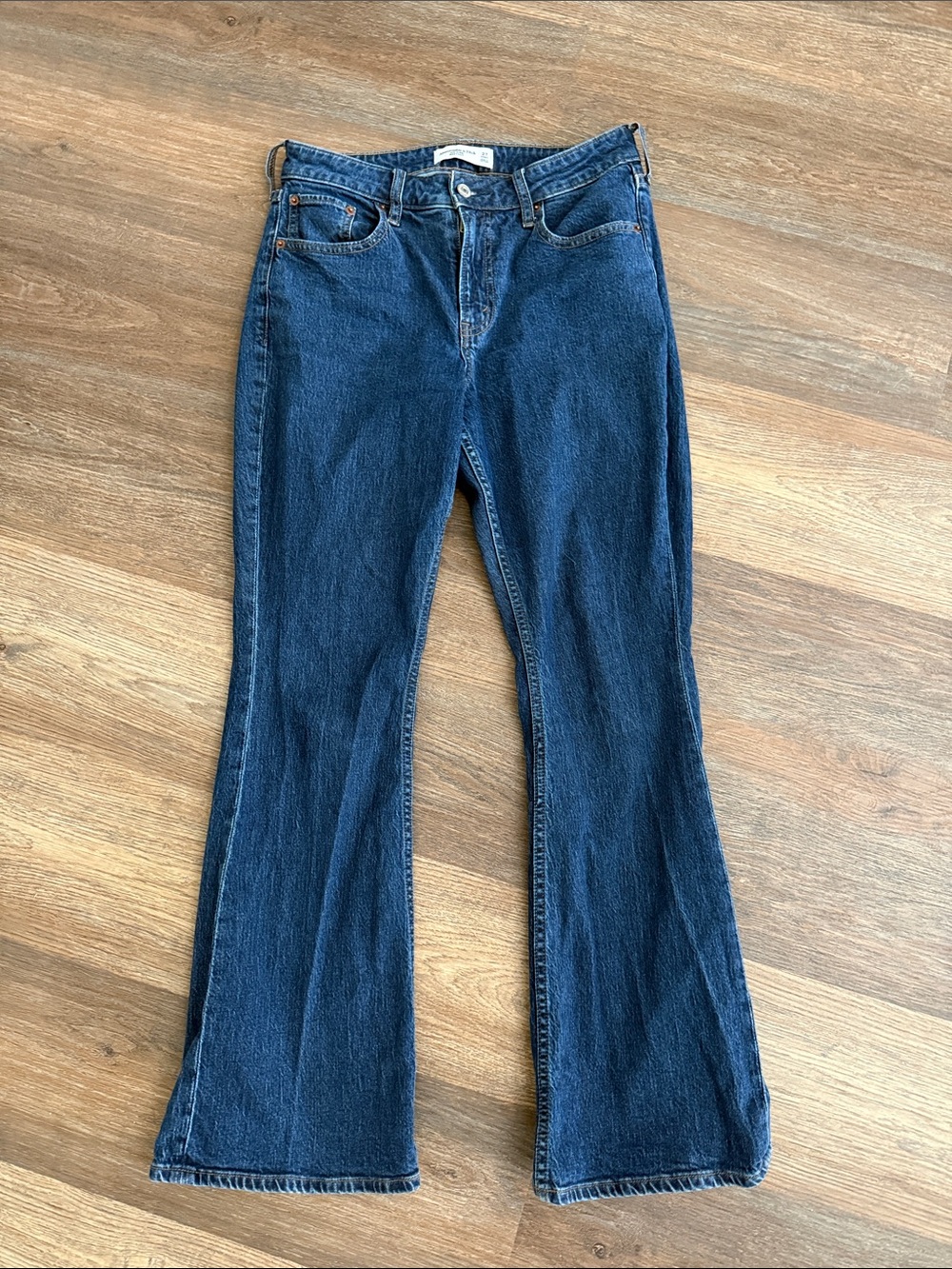 A+F Curve Love Jeans